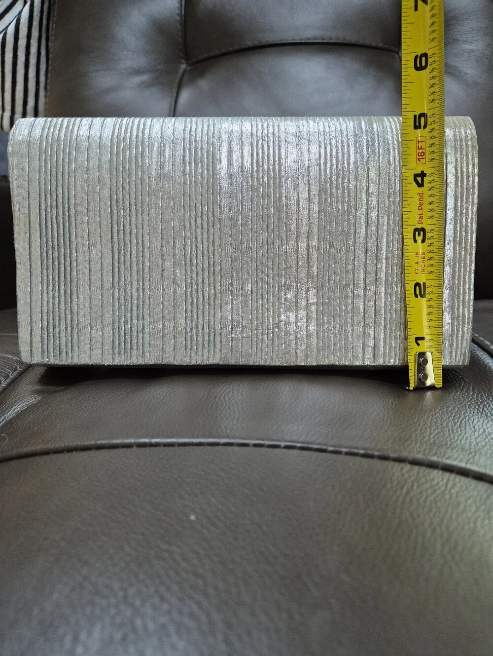 La Regale Silver Pleated Evening Clutch Bag NWOT